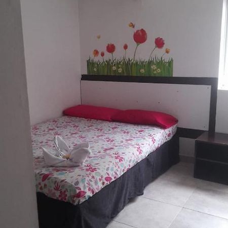 El Amanecer La 27 Hotel Манисалес Екстериор снимка